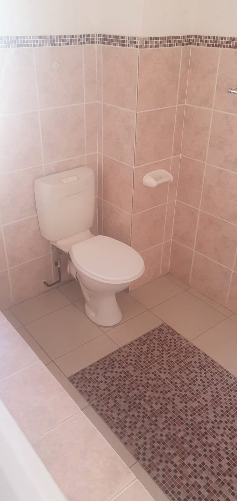 To Let 3 Bedroom Property for Rent in Mondeor Gauteng