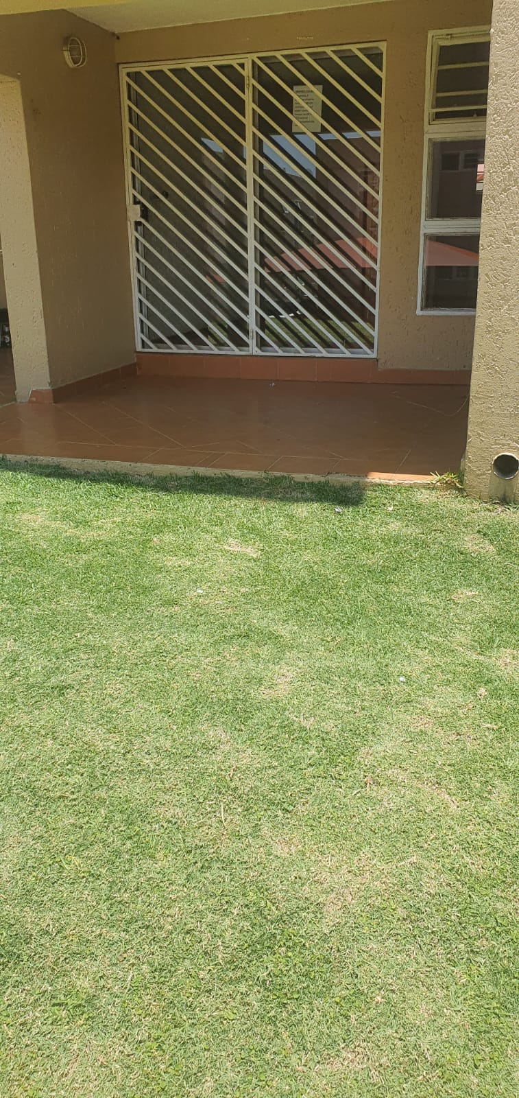 To Let 3 Bedroom Property for Rent in Mondeor Gauteng