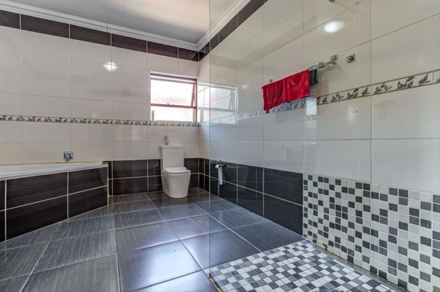 4 Bedroom Property for Sale in Parkrand Gauteng