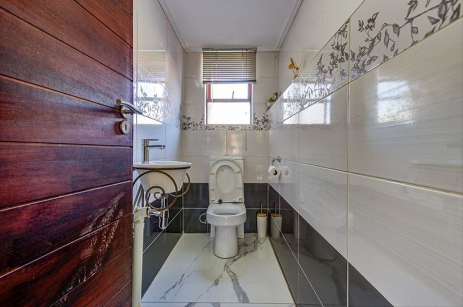 4 Bedroom Property for Sale in Parkrand Gauteng