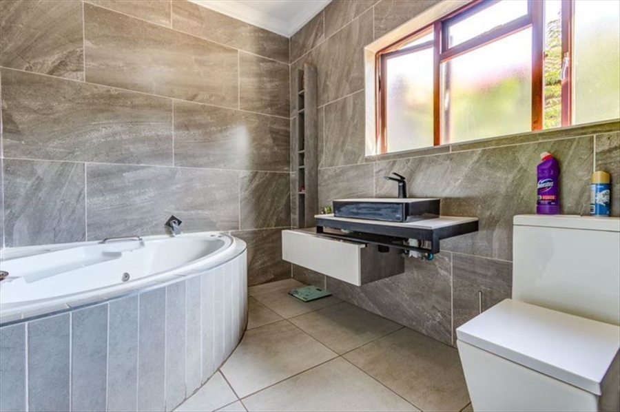 4 Bedroom Property for Sale in Parkrand Gauteng
