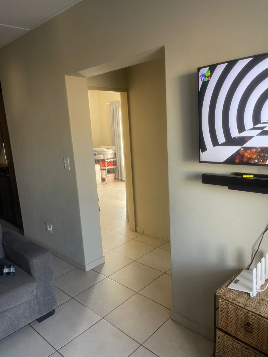 To Let 2 Bedroom Property for Rent in Norton Park Gauteng
