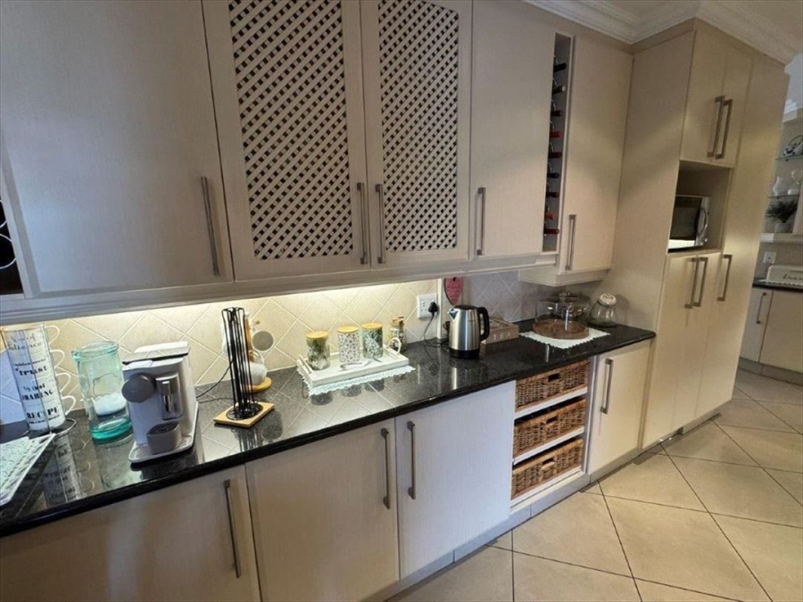4 Bedroom Property for Sale in Beyers Park Gauteng