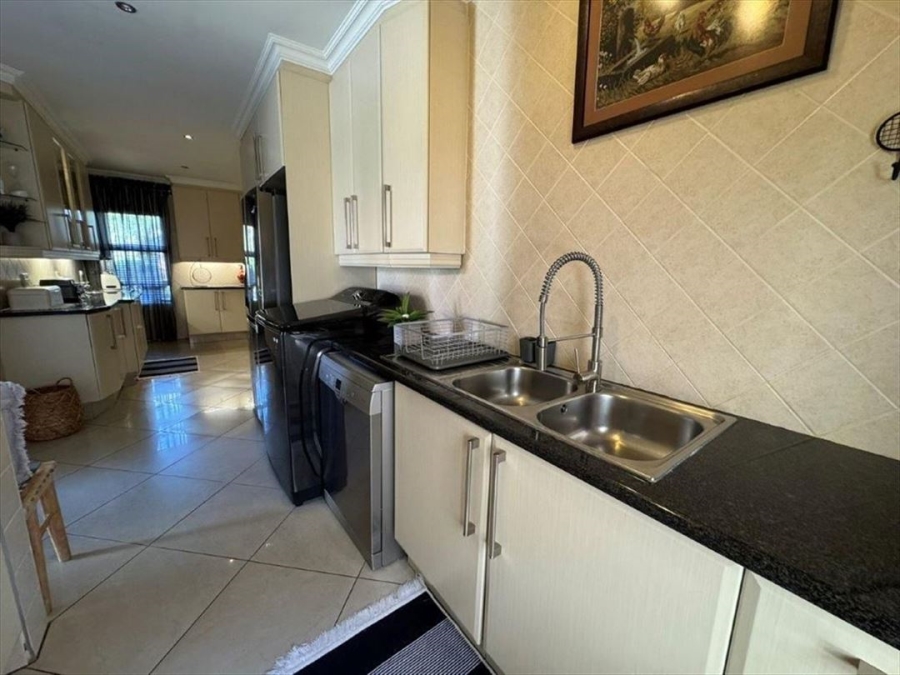 4 Bedroom Property for Sale in Beyers Park Gauteng