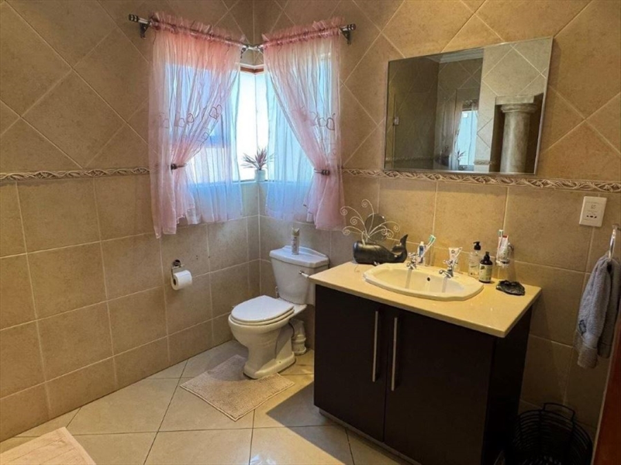 4 Bedroom Property for Sale in Beyers Park Gauteng