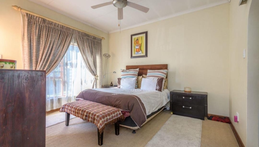 4 Bedroom Property for Sale in Van Riebeeck Park Gauteng