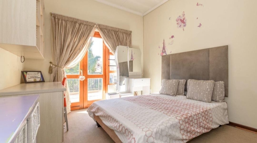 4 Bedroom Property for Sale in Van Riebeeck Park Gauteng