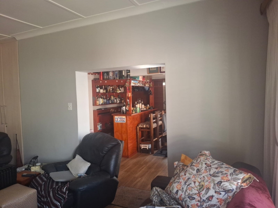3 Bedroom Property for Sale in Hurlyvale Gauteng