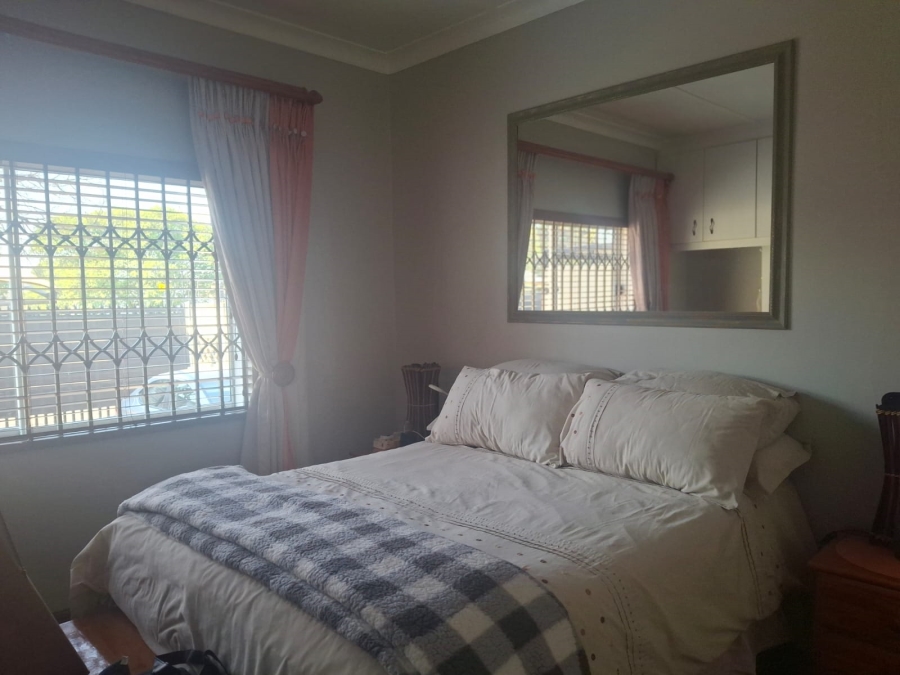 3 Bedroom Property for Sale in Hurlyvale Gauteng