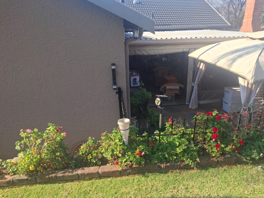 3 Bedroom Property for Sale in Hurlyvale Gauteng