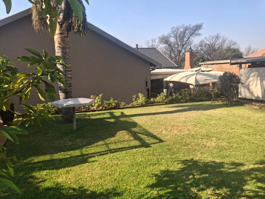 3 Bedroom Property for Sale in Hurlyvale Gauteng
