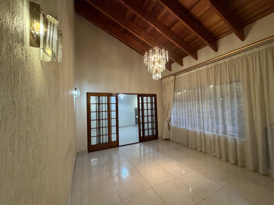 To Let 4 Bedroom Property for Rent in Laudium Gauteng