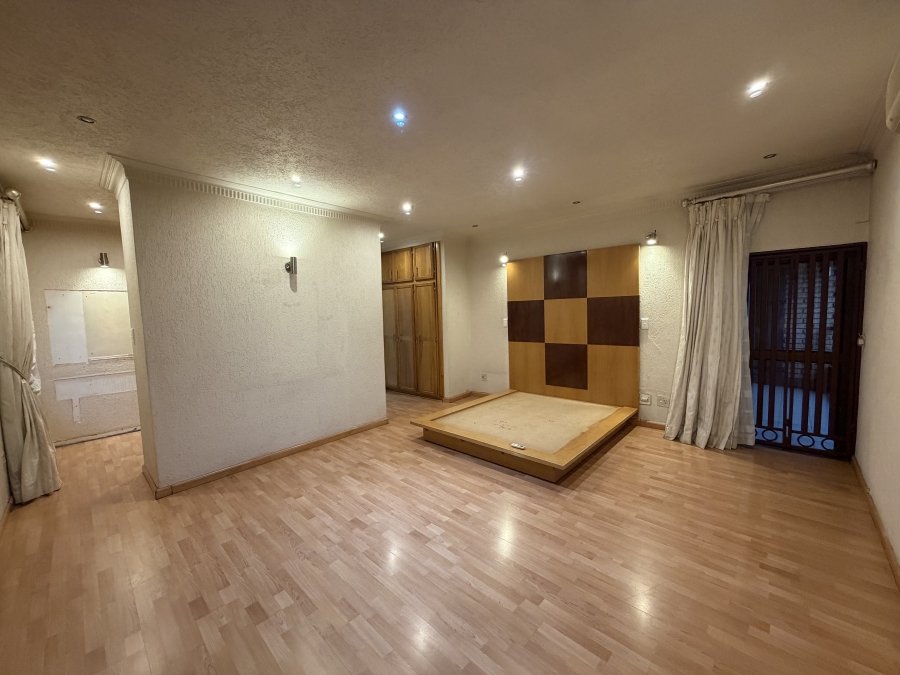 To Let 4 Bedroom Property for Rent in Laudium Gauteng