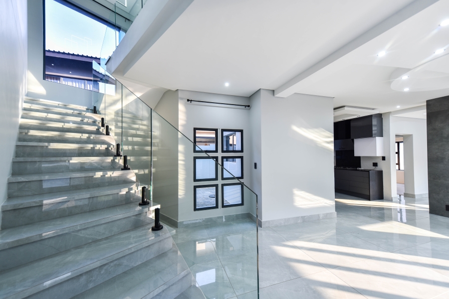 4 Bedroom Property for Sale in Six Fountains Estate Gauteng