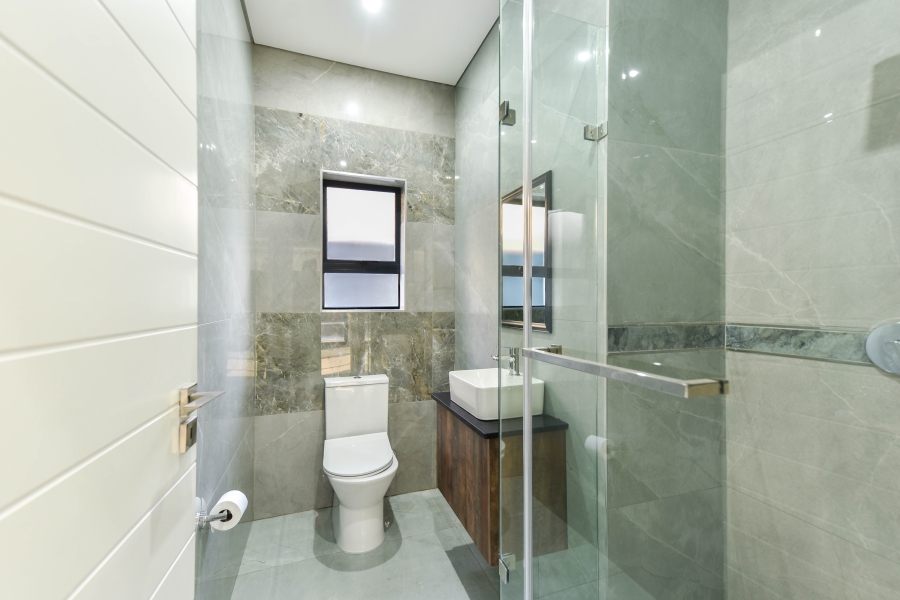 4 Bedroom Property for Sale in Six Fountains Estate Gauteng