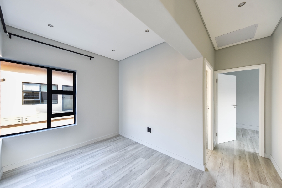 4 Bedroom Property for Sale in Six Fountains Estate Gauteng