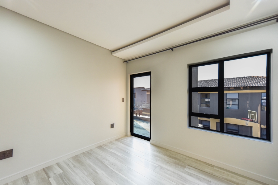 4 Bedroom Property for Sale in Six Fountains Estate Gauteng