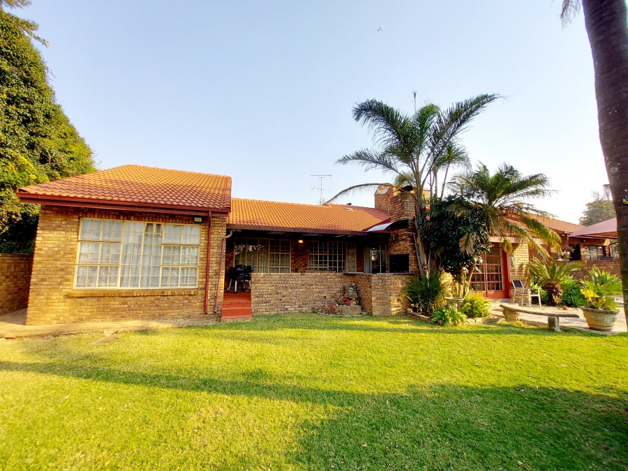 3 Bedroom Property for Sale in Erasmusrand Gauteng
