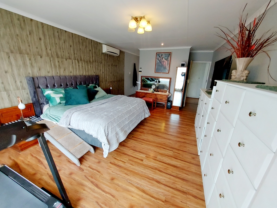 3 Bedroom Property for Sale in Erasmusrand Gauteng