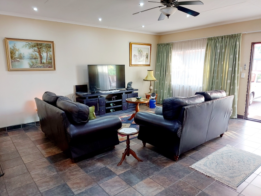 3 Bedroom Property for Sale in Erasmusrand Gauteng