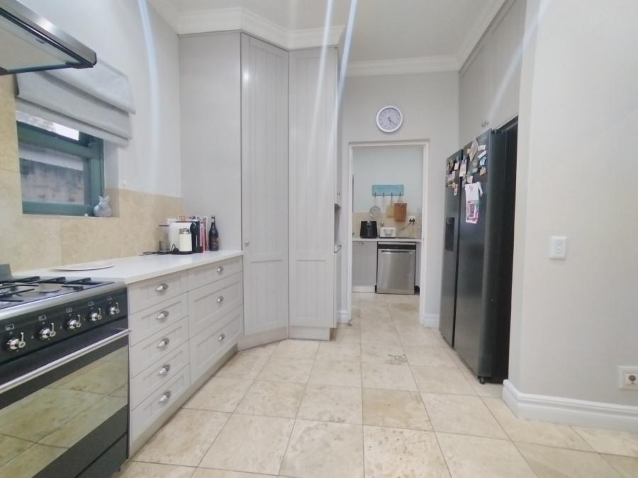 4 Bedroom Property for Sale in Baileys Muckleneuk Gauteng