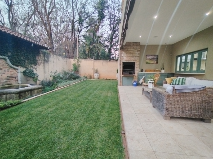 4 Bedroom Property for Sale in Baileys Muckleneuk Gauteng