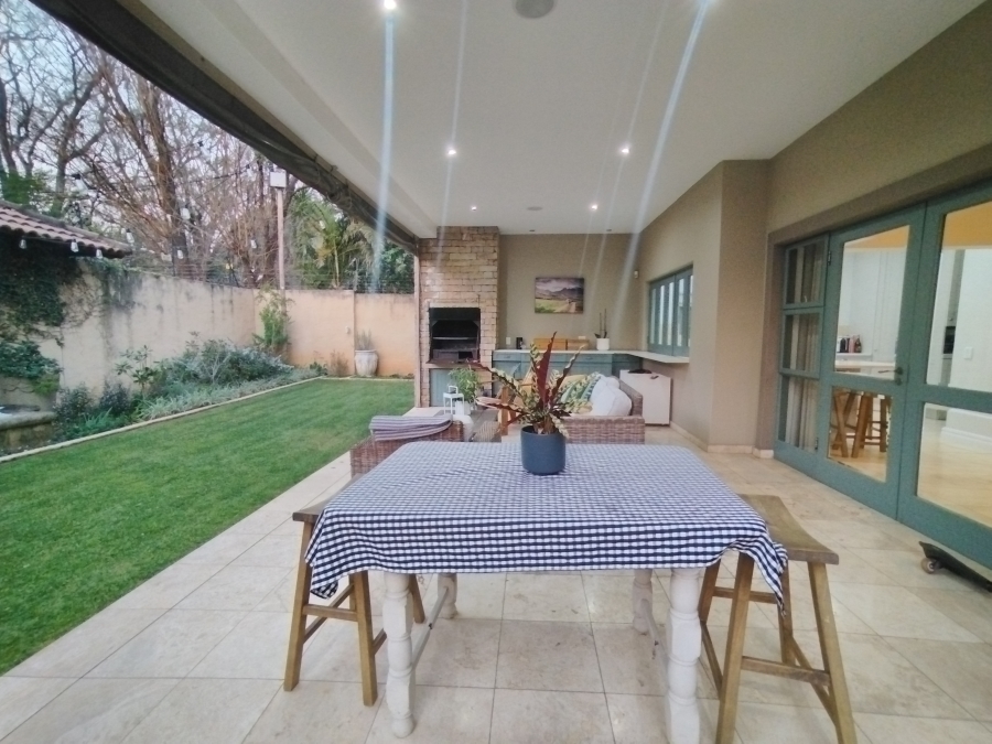 4 Bedroom Property for Sale in Baileys Muckleneuk Gauteng