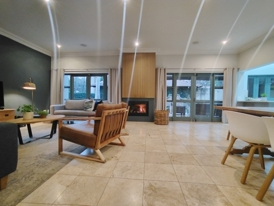 4 Bedroom Property for Sale in Baileys Muckleneuk Gauteng