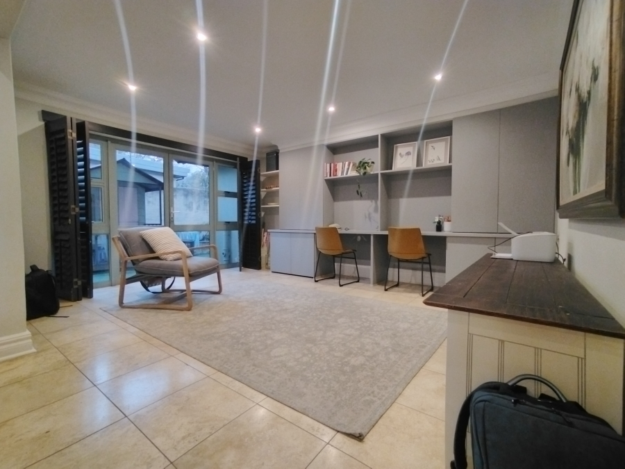 4 Bedroom Property for Sale in Baileys Muckleneuk Gauteng