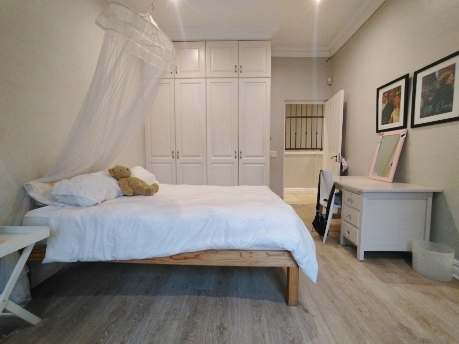 4 Bedroom Property for Sale in Baileys Muckleneuk Gauteng