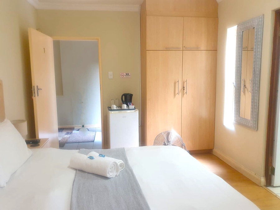 To Let 1 Bedroom Property for Rent in Garsfontein Gauteng