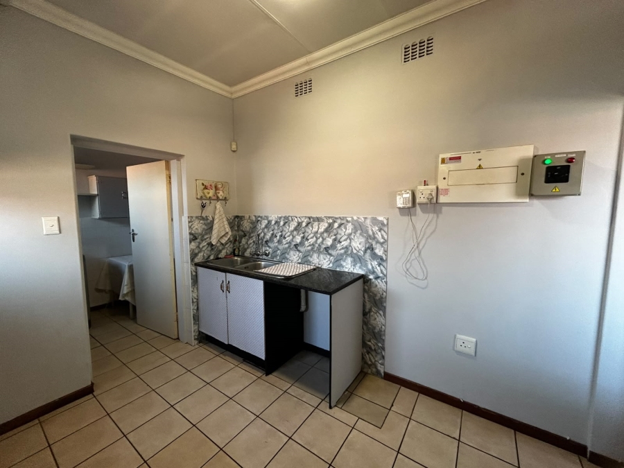 To Let 3 Bedroom Property for Rent in Waverley Gauteng
