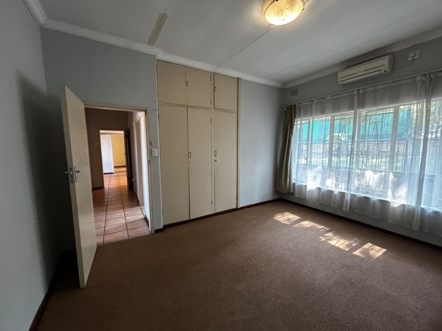 To Let 3 Bedroom Property for Rent in Waverley Gauteng