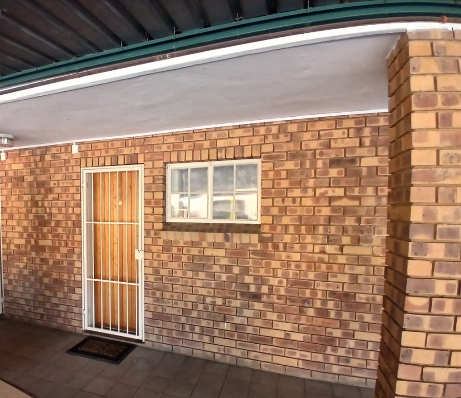 1 Bedroom Property for Sale in Rietfontein SH Gauteng