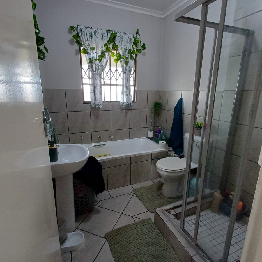 2 Bedroom Property for Sale in Riversdale Gauteng