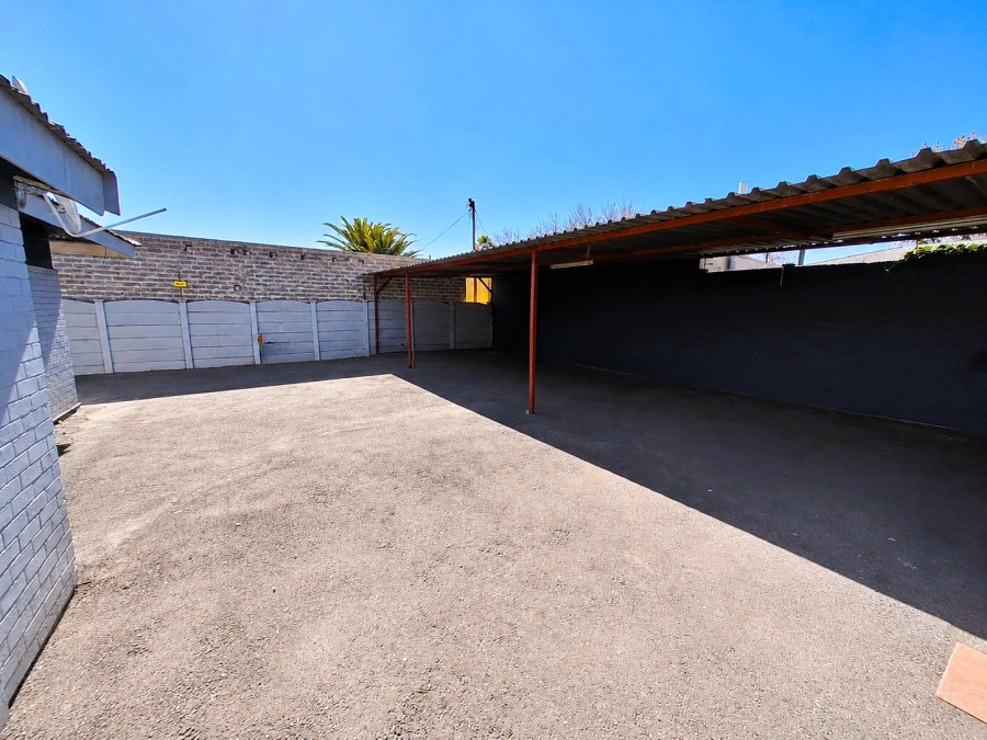 6 Bedroom Property for Sale in Vanderbijlpark CW 1 Gauteng
