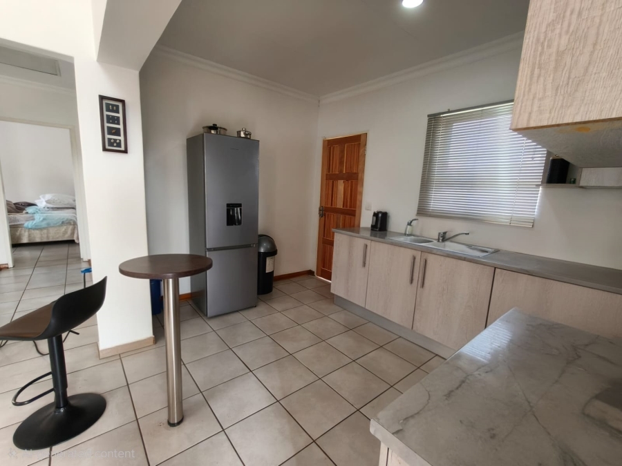 To Let 2 Bedroom Property for Rent in Kookrus Gauteng