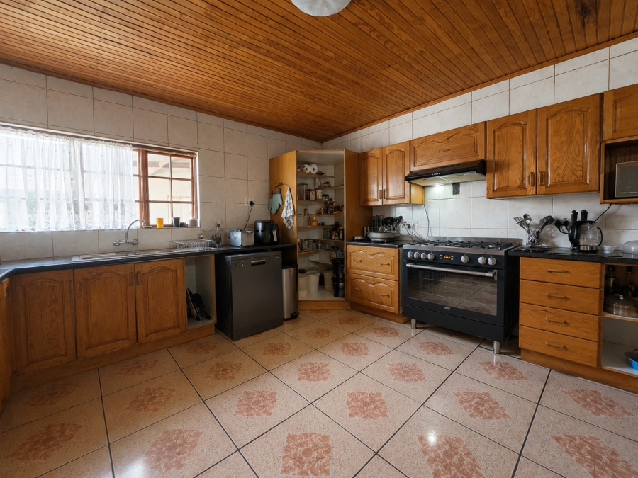 3 Bedroom Property for Sale in Lenteland Gauteng