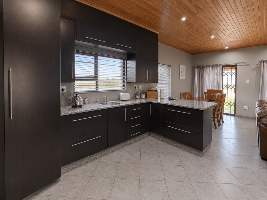 3 Bedroom Property for Sale in Lenteland Gauteng
