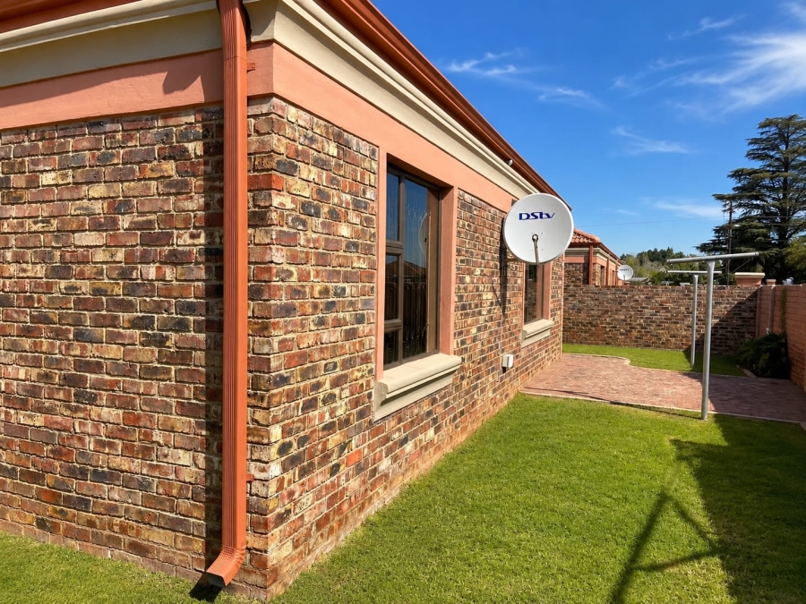 2 Bedroom Property for Sale in Rothdene Gauteng