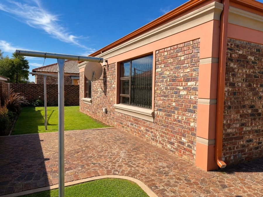 2 Bedroom Property for Sale in Rothdene Gauteng