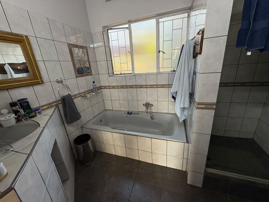 3 Bedroom Property for Sale in Arcon Park Gauteng