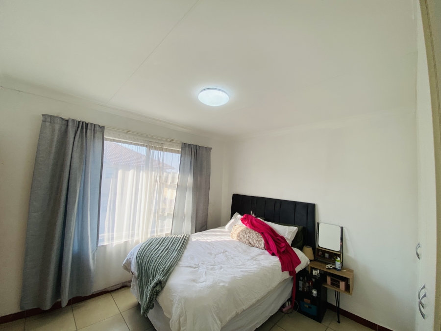 2 Bedroom Property for Sale in Parkrand Gauteng