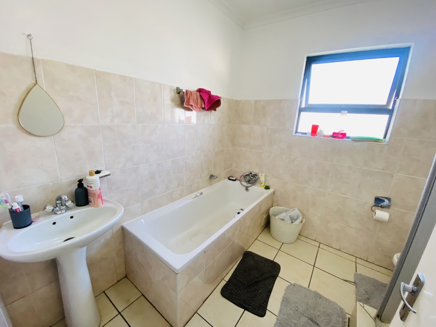 2 Bedroom Property for Sale in Parkrand Gauteng