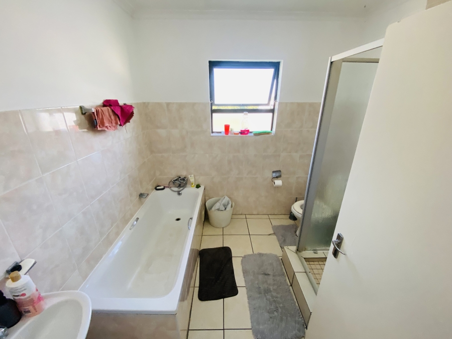 2 Bedroom Property for Sale in Parkrand Gauteng