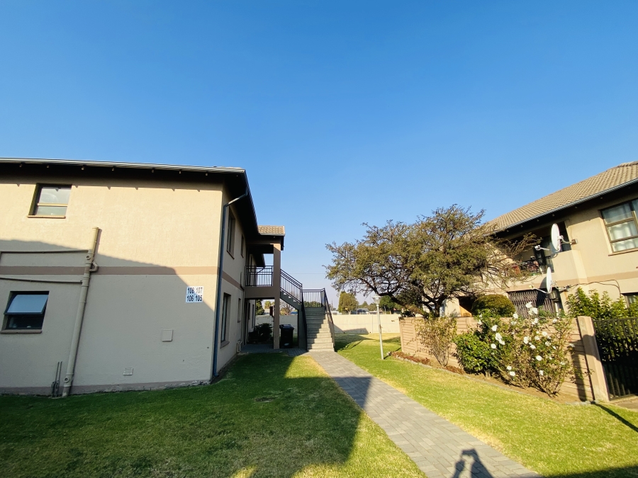2 Bedroom Property for Sale in Parkrand Gauteng