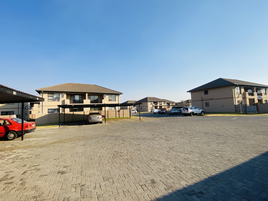 2 Bedroom Property for Sale in Parkrand Gauteng