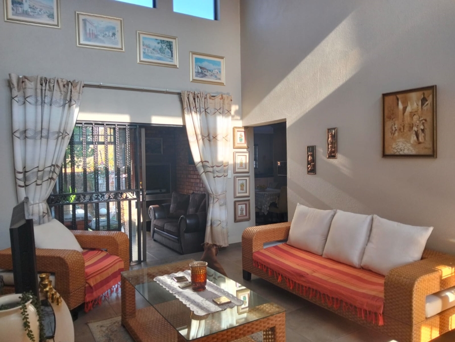 3 Bedroom Property for Sale in Selcourt Gauteng