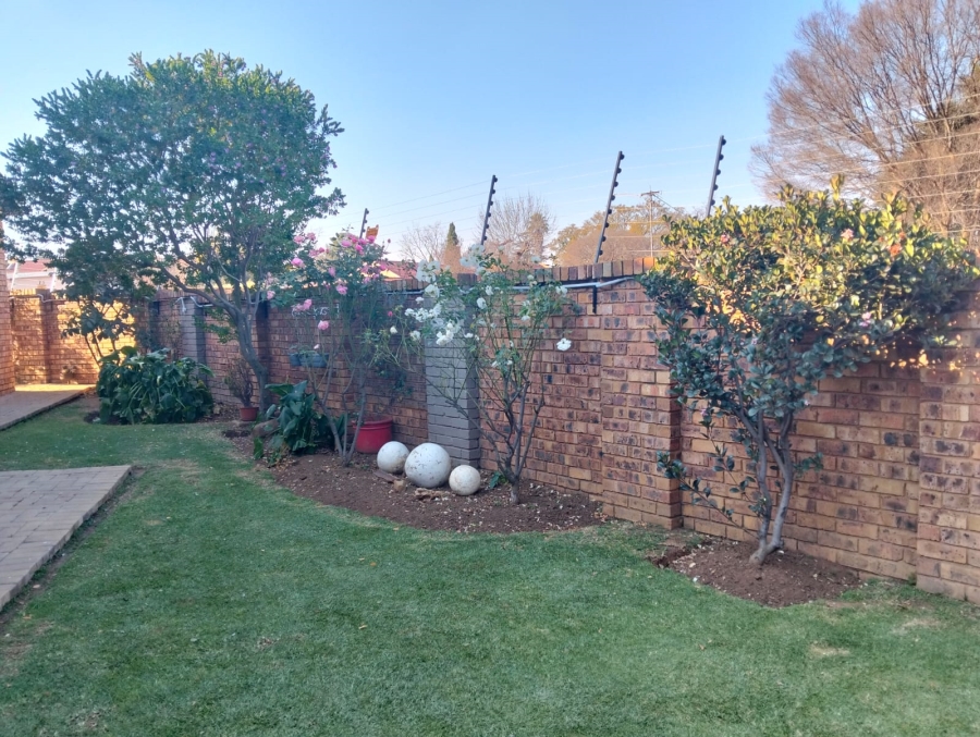 3 Bedroom Property for Sale in Selcourt Gauteng