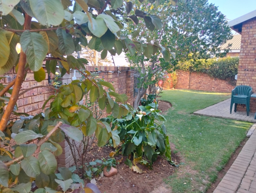3 Bedroom Property for Sale in Selcourt Gauteng